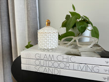 Load image into Gallery viewer, Royal White Baby Geo 120ml Soy Candle