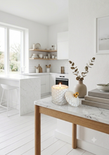 Load image into Gallery viewer, Royal White Medium Geo 300ml Soy Candle