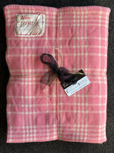 Load image into Gallery viewer, Napier CORONET 100% Pure NZ Wool SINGLE Blanket