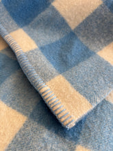 Load image into Gallery viewer, 100% Pure Wool Small SINGLE/COT Blanket
