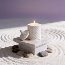 Load image into Gallery viewer, Blanc No.1 120ml Soy Candle
