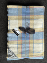 Load image into Gallery viewer, Wyndham Pure New Wool KING Blanket
