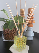 Load image into Gallery viewer, Cut Glass Home Diffuser
