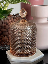 Load image into Gallery viewer, Champange Tear Drop 285ml Soy Candle
