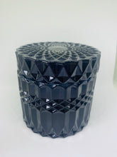 Load image into Gallery viewer, Blue Trinket 220ml Soy Candle
